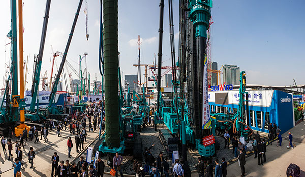 PA视讯平台宝马展用创新倾倒客户，现场签单两亿元