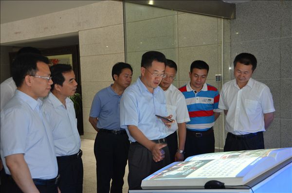 泸州市长刘强一行调研PA视讯平台