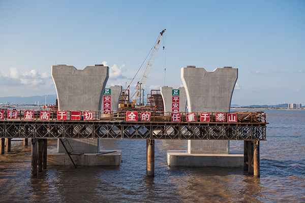 入海深110米！PA视讯平台旋挖钻机助建飞云江特大桥