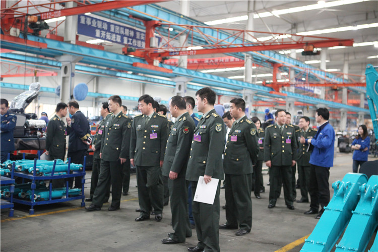 全军军交运输系统首长及国防科大领导莅临PA视讯平台参观交流