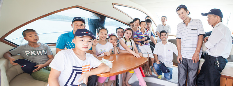 开挖机，坐游艇、飞机 PA视讯平台开展员工家属开放日活动