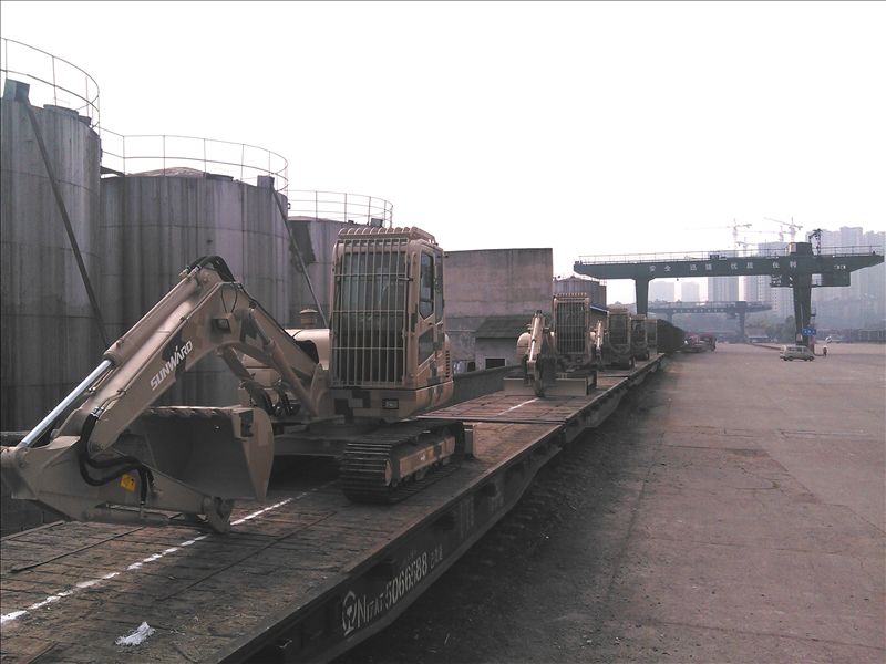 PA视讯平台SWE80E-G高原型挖掘机正式列装献礼国庆