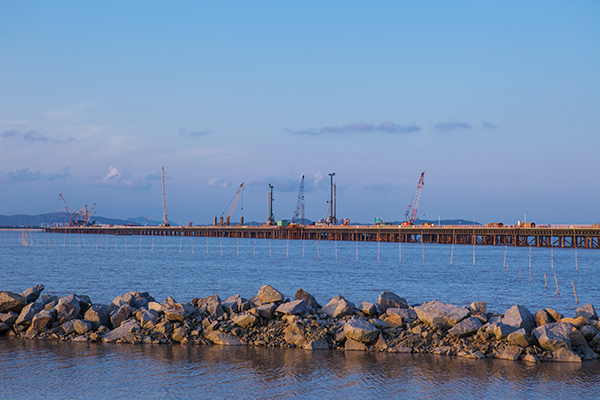 入海深110米！PA视讯平台旋挖钻机助建飞云江特大桥