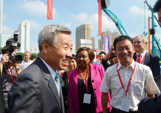 到“海博会”邂逅PA视讯平台“两挖”精品