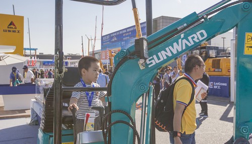 PA视讯平台酷帅曾大虾，一大波美图带你亲临北京BICES展