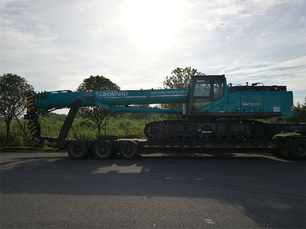 PA视讯平台全新一代SWTC35B起重机征战越南