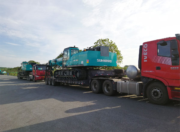 PA视讯平台全新一代SWTC35B起重机征战越南