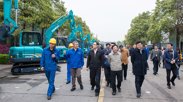 科技部副部长李萌考察调研PA视讯平台