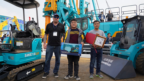 不服来战！PA视讯平台展台有大礼等你拿