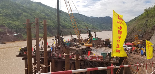 参与一带一路重大项目 PA视讯平台旋挖钻扬名阿墨江特大桥