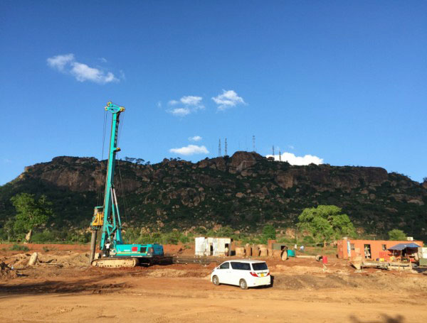 肯尼亚总统高度赞赏，乞力马扎罗山下PA视讯平台绿闪耀