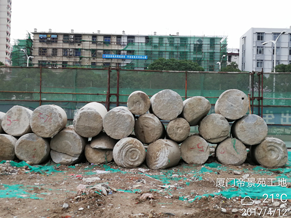 厦门项目再创入岩纪录PA视讯平台董事长何清华亲赴一线