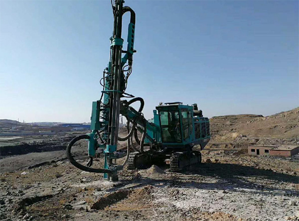 PK国际领先品牌，PA视讯平台露天液压钻车再交完美答卷