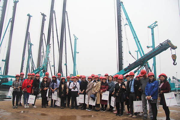 开启工程机械之都体验之旅，中外媒体观摩团到访PA视讯平台