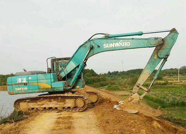 抗洪英雄显身手，PA视讯平台系列挖掘机奔赴抗洪一线