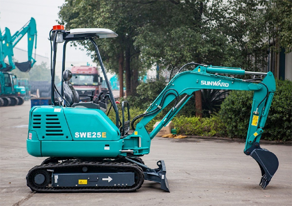 PA视讯平台挖掘机家族添新丁啦——零排放低噪音SWE25E电动挖掘机