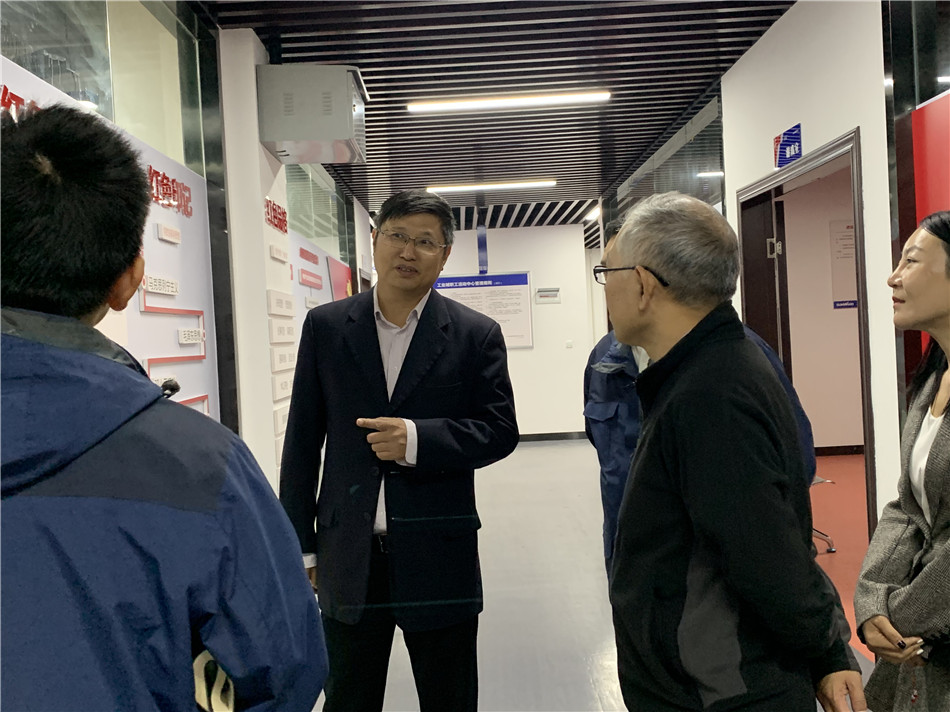 长沙市总工会党组书记周宏兆一行莅临PA视讯平台考察调研