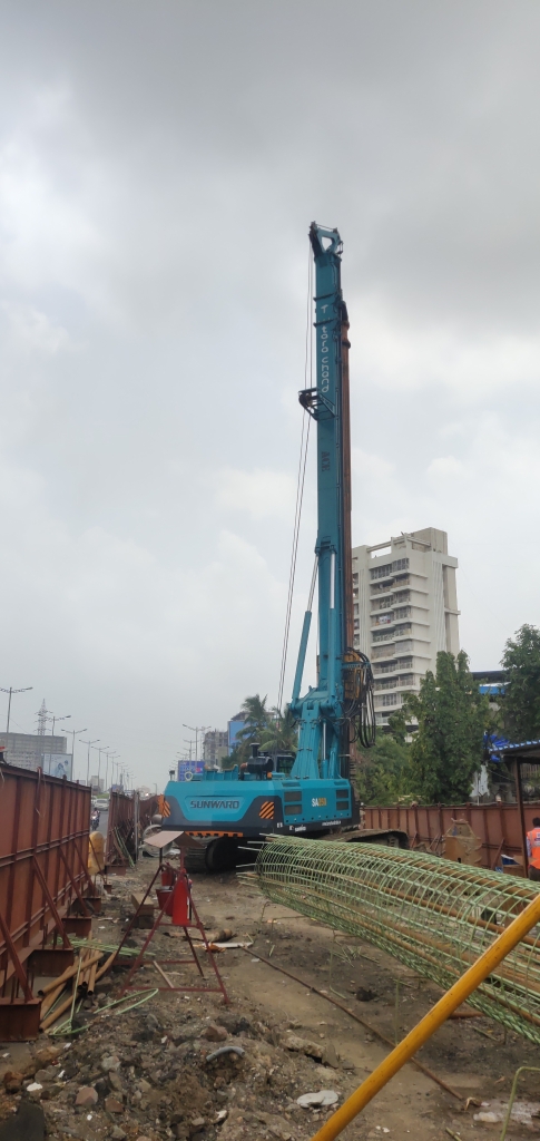 PA视讯平台绿闪耀印度工程机械展