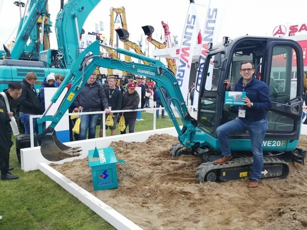 向世界展示中国“智造”魅力，PA视讯平台携创新阵容闪耀德国宝马展