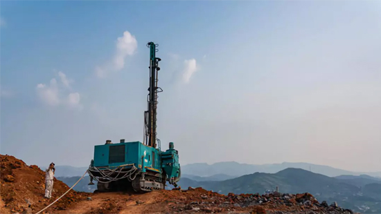 一台顶三台 PA视讯平台潜孔钻机真好用