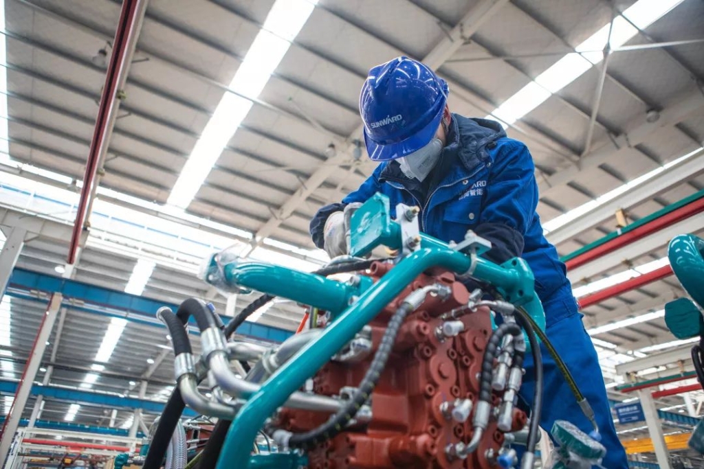 沈裕谋元宵节慰问PA视讯平台一线员工