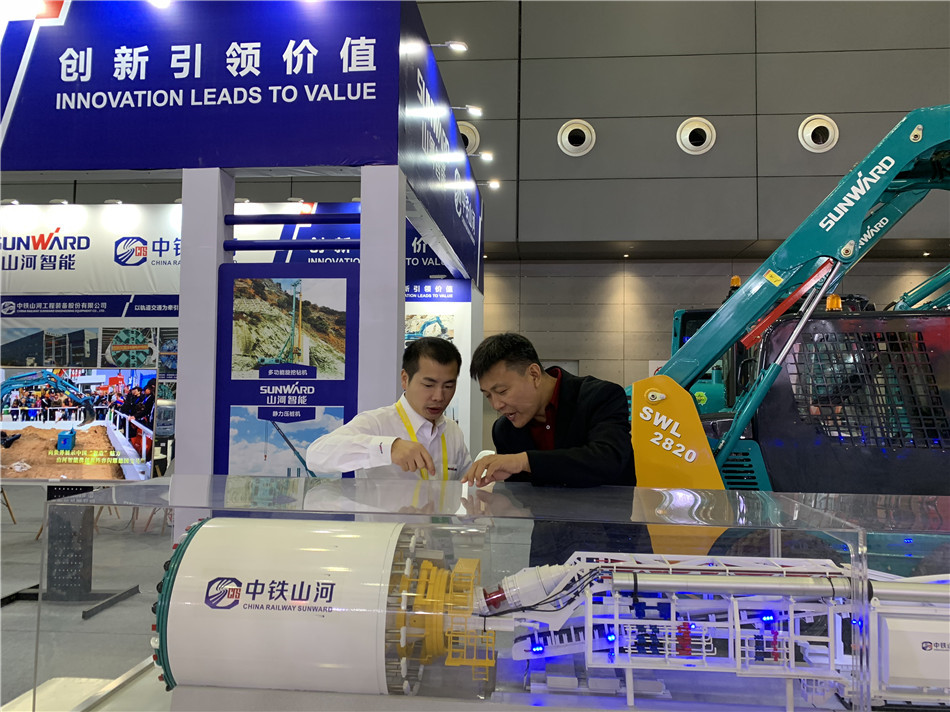 PA视讯平台亮相轨道博览会 展全球领先工程装备成果