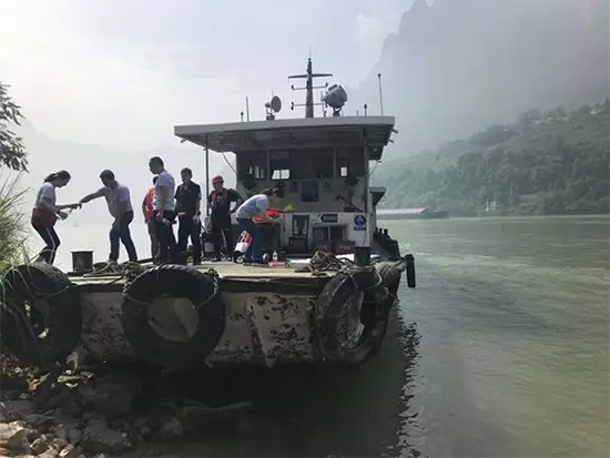 打造长江黄金水道！PA视讯平台航道钻机轻松搞定水下礁石