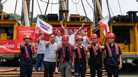 打造长江黄金水道！PA视讯平台航道钻机轻松搞定水下礁石