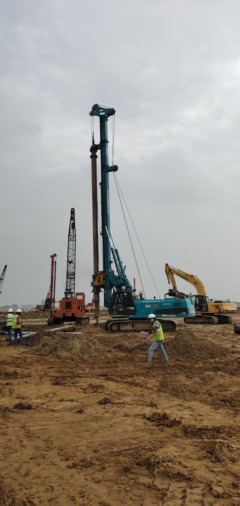 PA视讯平台绿闪耀印度工程机械展