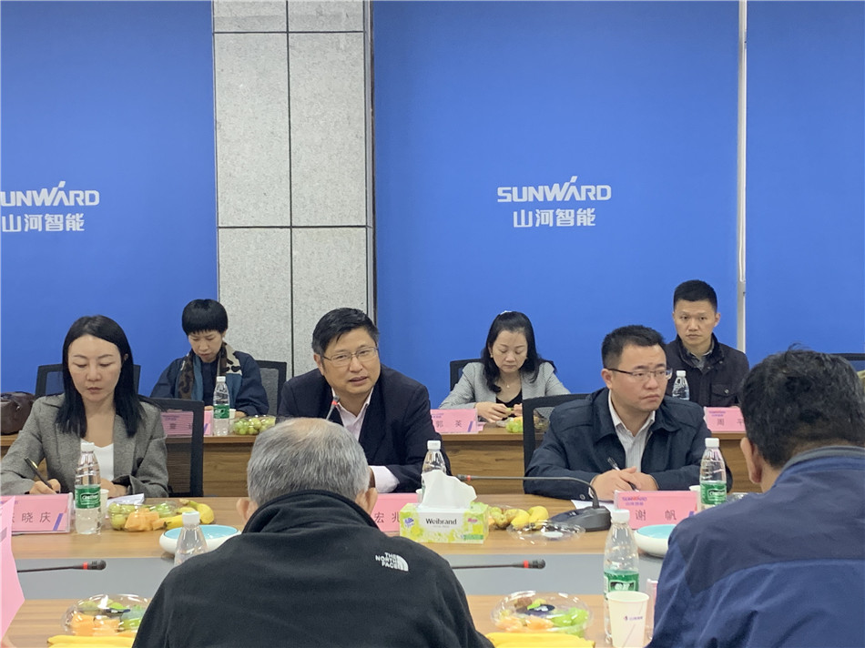 长沙市总工会党组书记周宏兆一行莅临PA视讯平台考察调研