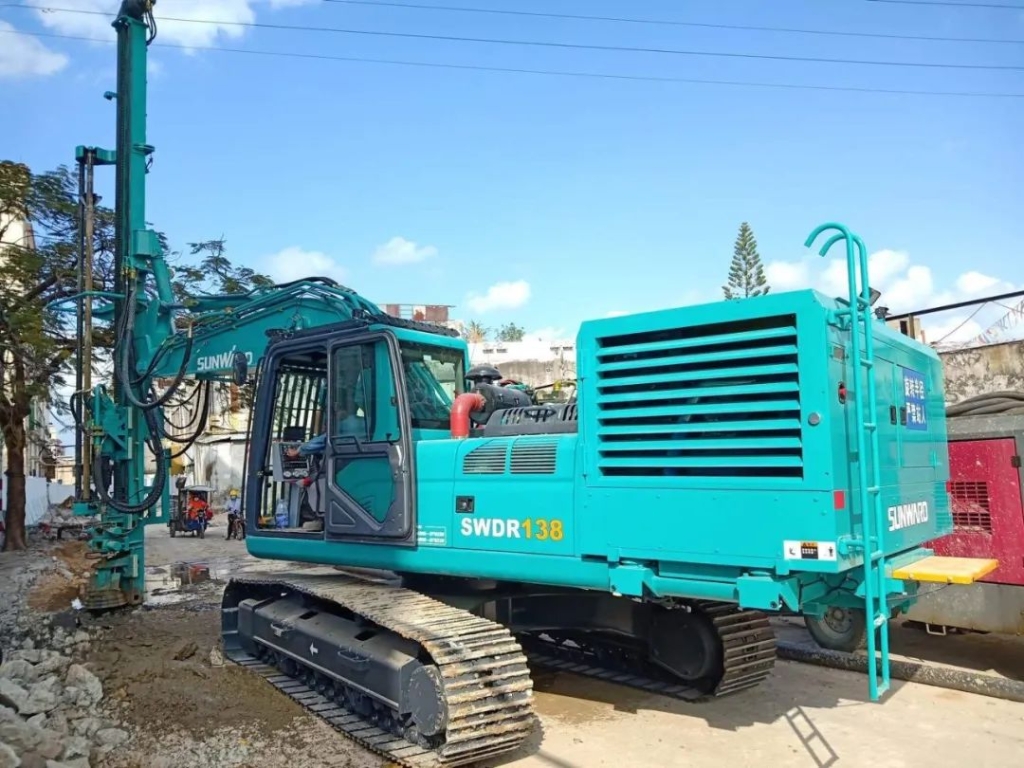 PA视讯平台钻机深圳闹市显身手