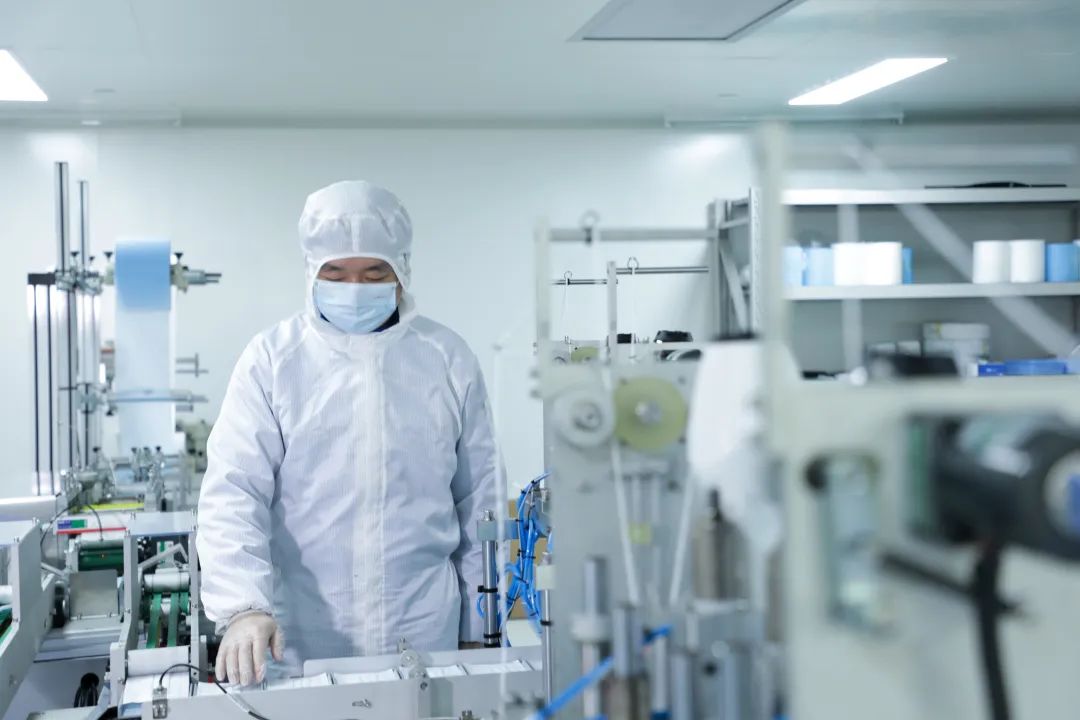 PA视讯平台首批10万只自产口罩发放客户