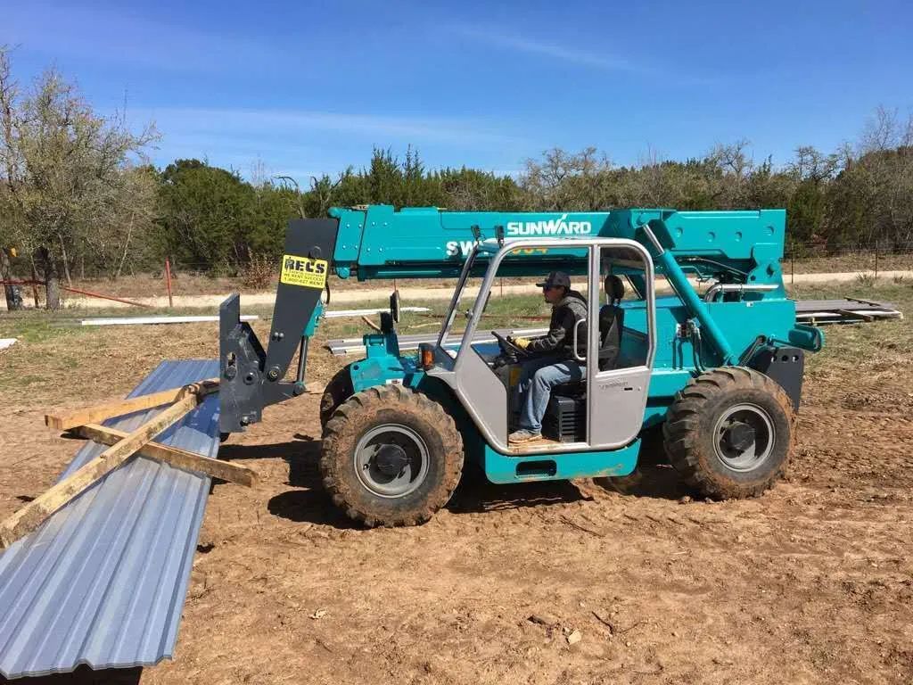 PA视讯平台新品叉装车批量下线发往美国