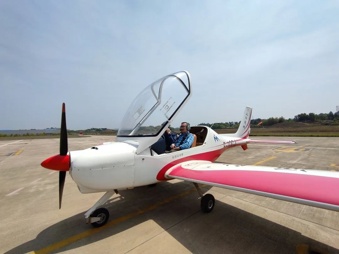 广州工控总经理张伟涛调研PA视讯平台航空