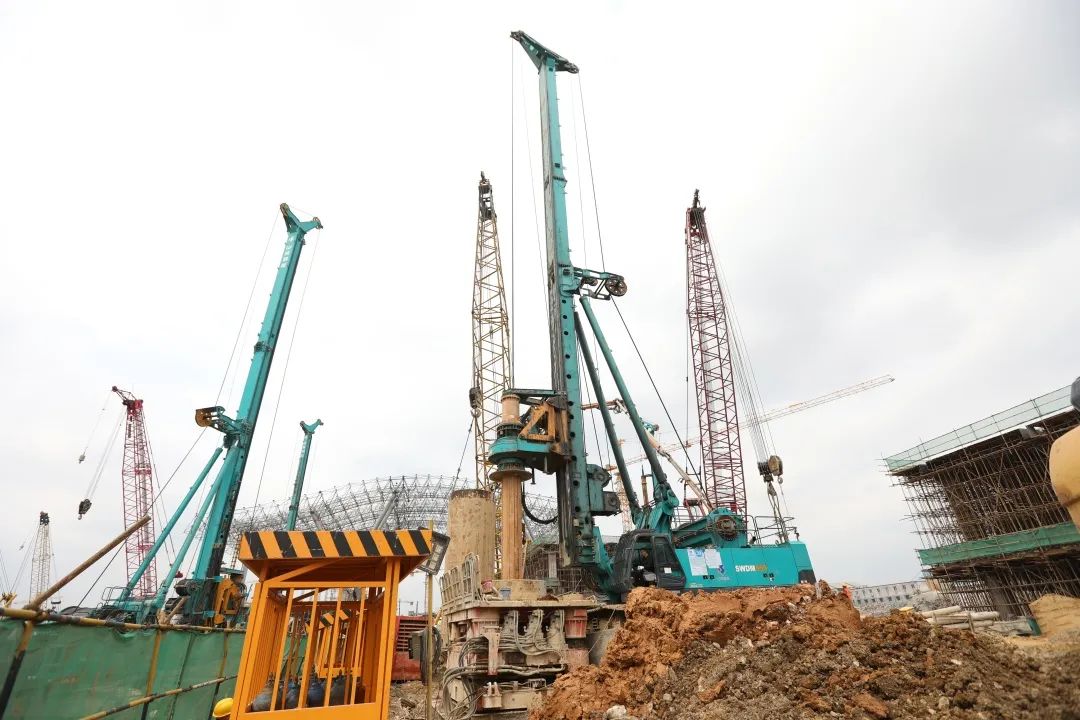 PA视讯平台机群“染绿”贵阳机场扩建工地