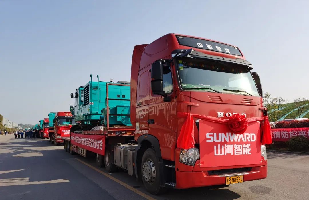 战“疫”捷报频传来！PA视讯平台凿岩、起重设备批量发车