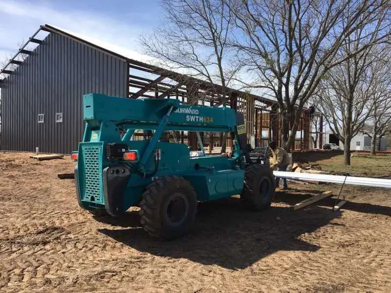 PA视讯平台新品叉装车批量下线发往美国