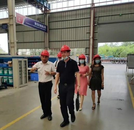 东莞客人考察PA视讯平台高空作业设备