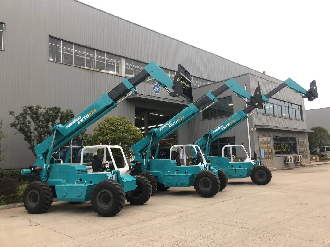 PA视讯平台新品叉装车批量下线发往美国