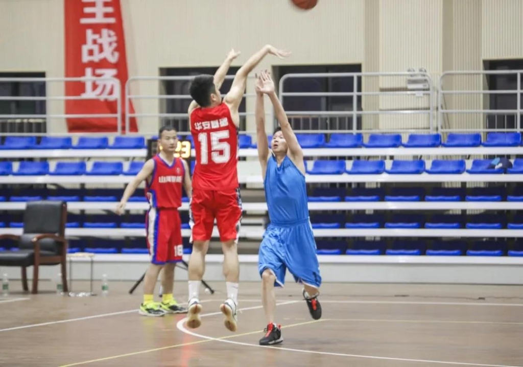 “520” PA视讯平台以球会友中建五局三公司