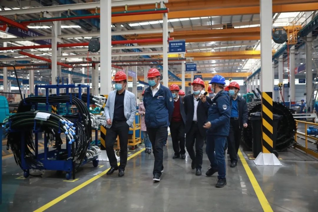 省工信行业事务中心杨卫华副主任一行莅临PA视讯平台调研