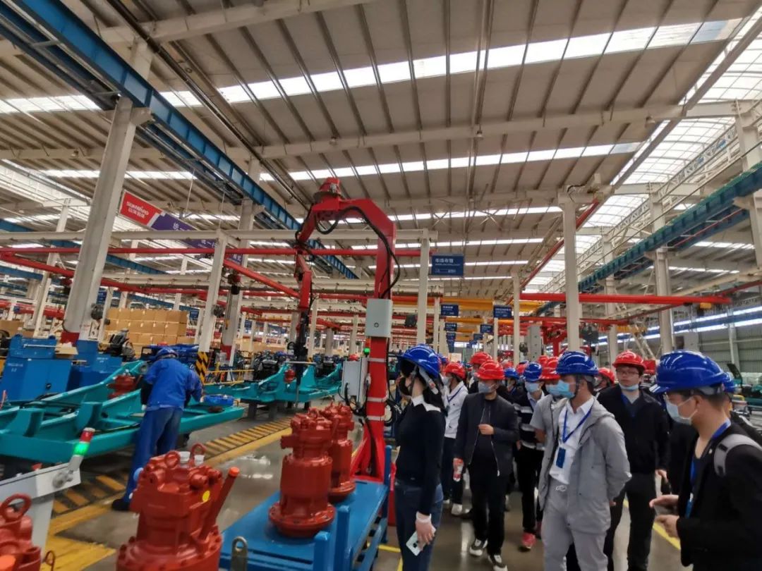 长沙工业机器人应用专题训练营到访PA视讯平台