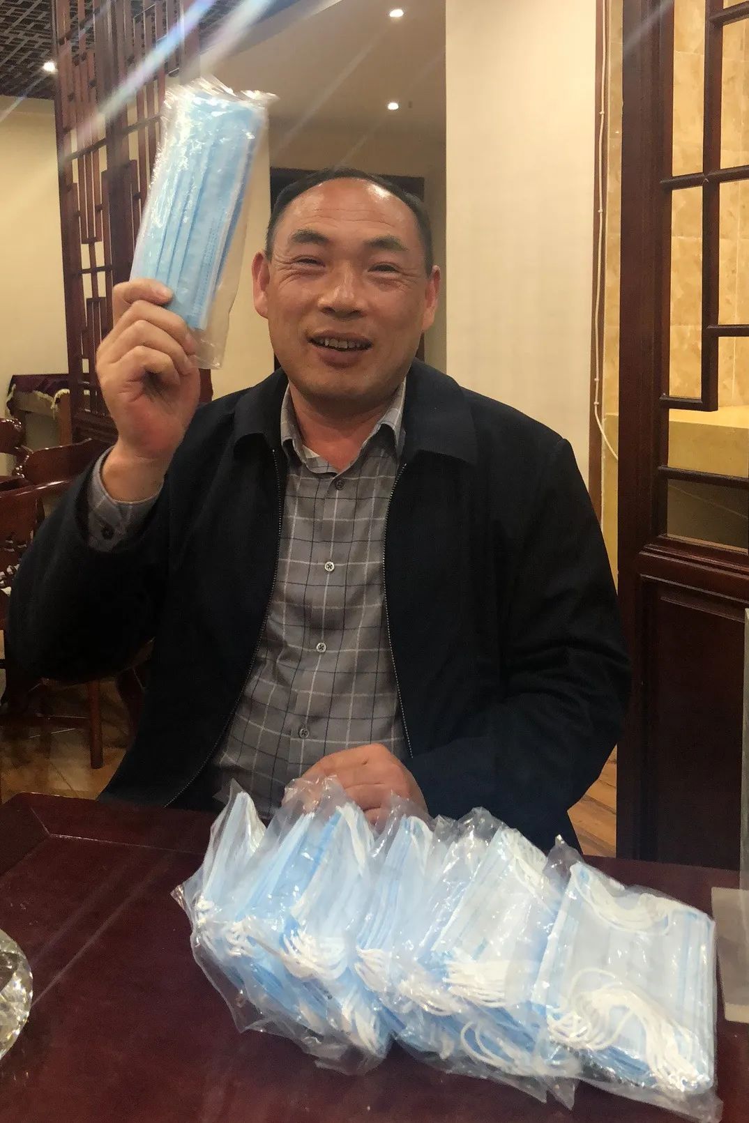 PA视讯平台首批10万只自产口罩发放客户