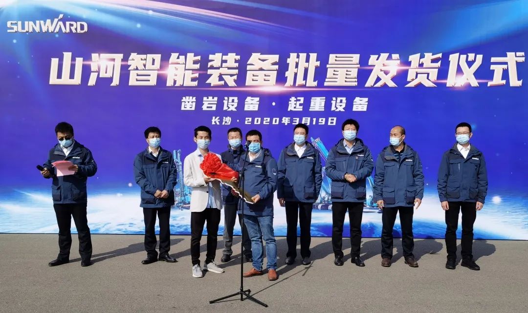 战“疫”捷报频传来！PA视讯平台凿岩、起重设备批量发车
