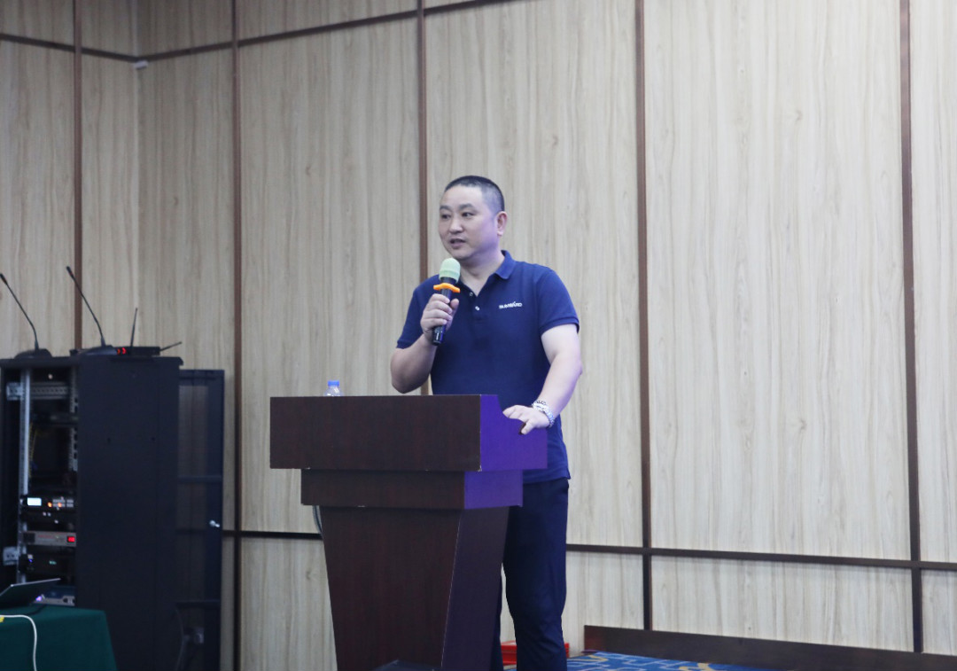 以强执行力聚焦基础能力建设 向挖掘机万台俱乐部迈进——PA视讯平台2020年挖掘机经销商半年度会议圆满召