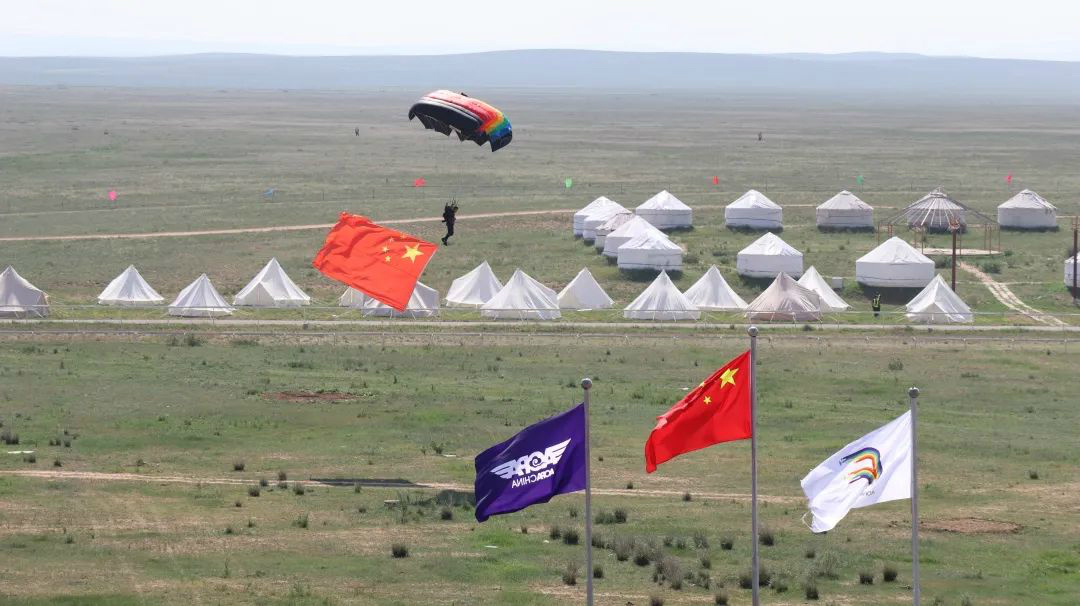 乌兰察布大草原,我来啦! PA视讯平台SA60L阿若拉飞机“惊艳”飞行大会