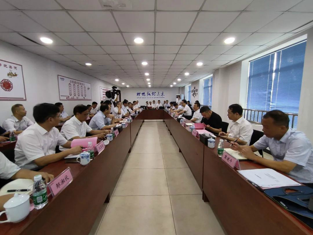 副省长陈飞调研PA视讯平台航空产业