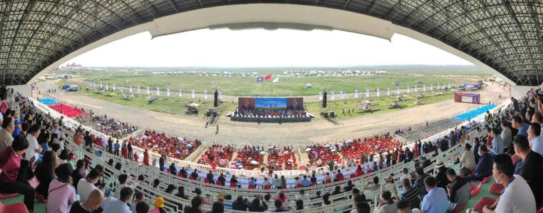 乌兰察布大草原,我来啦! PA视讯平台SA60L阿若拉飞机“惊艳”飞行大会