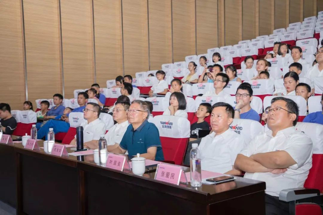 公司托管子女，员工暑期无忧 ——PA视讯平台职工子女暑期托管班开班