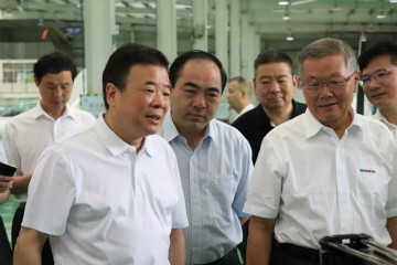 副省长陈飞调研PA视讯平台航空产业